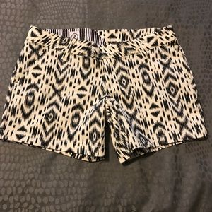 NWOT Volcom Frochickie Shorts Size 0